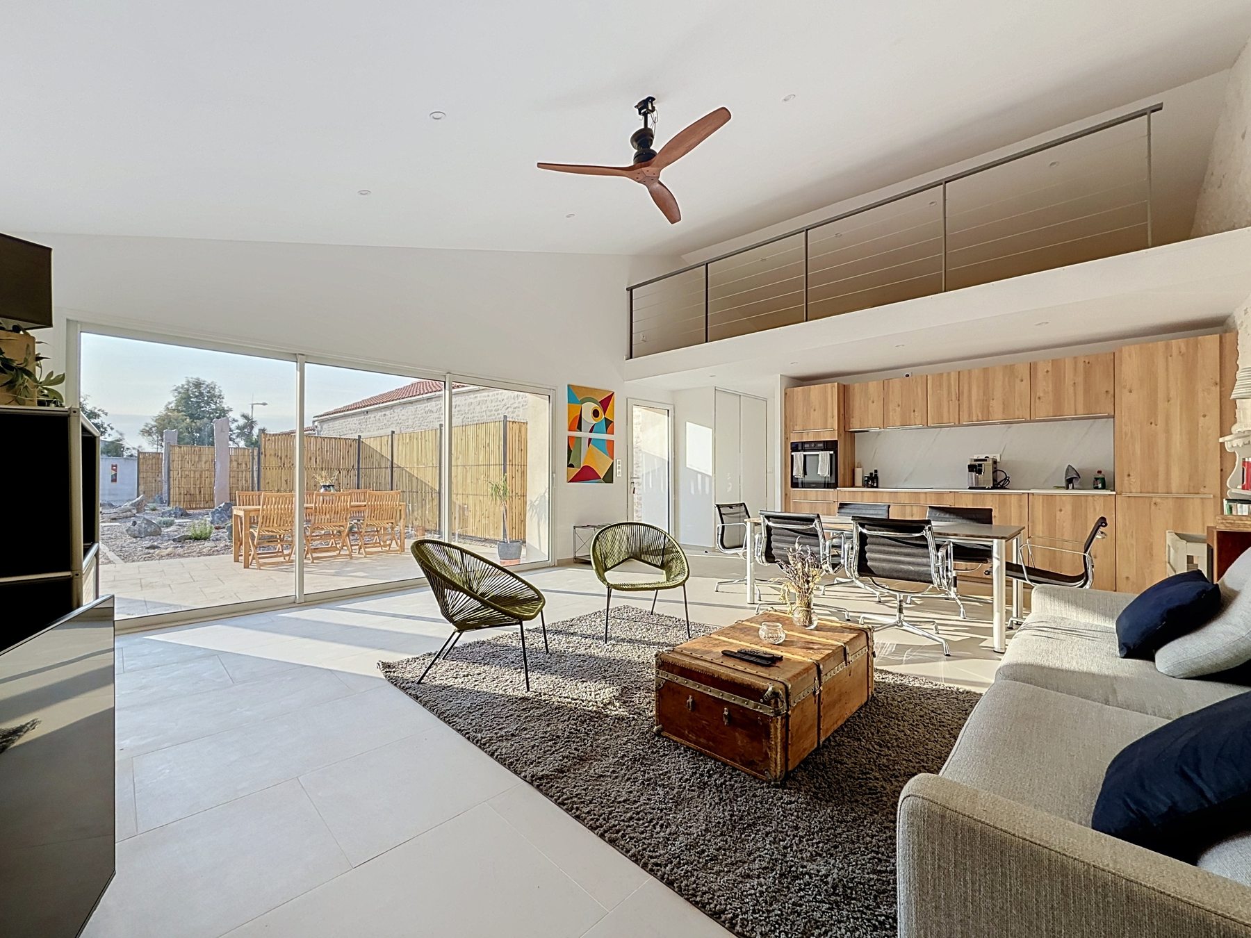 Les Oliviers, une des trois maisons du domaine